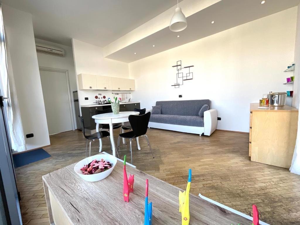 Your Apartments In Navigli District Milano Esterno foto